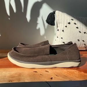 Sanuk Men’s Vagabond Tripper Suede Shoes